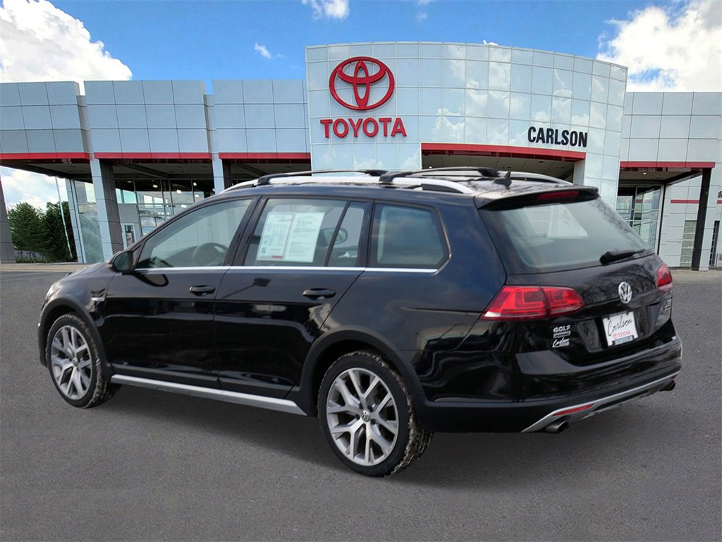 Used 2017 Volkswagen Golf Alltrack SEL image 6
