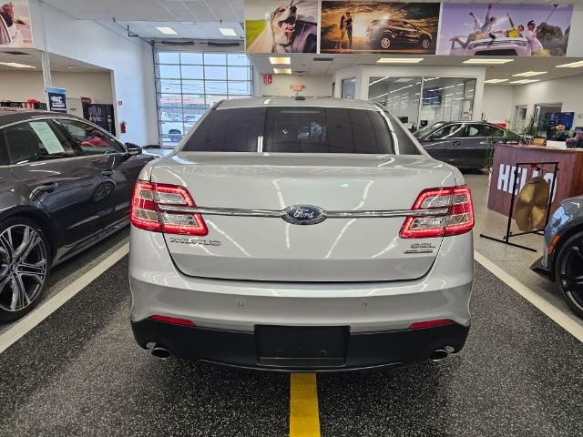 Used 2019 Ford Taurus SEL w/ Equipment Group 201A image 5