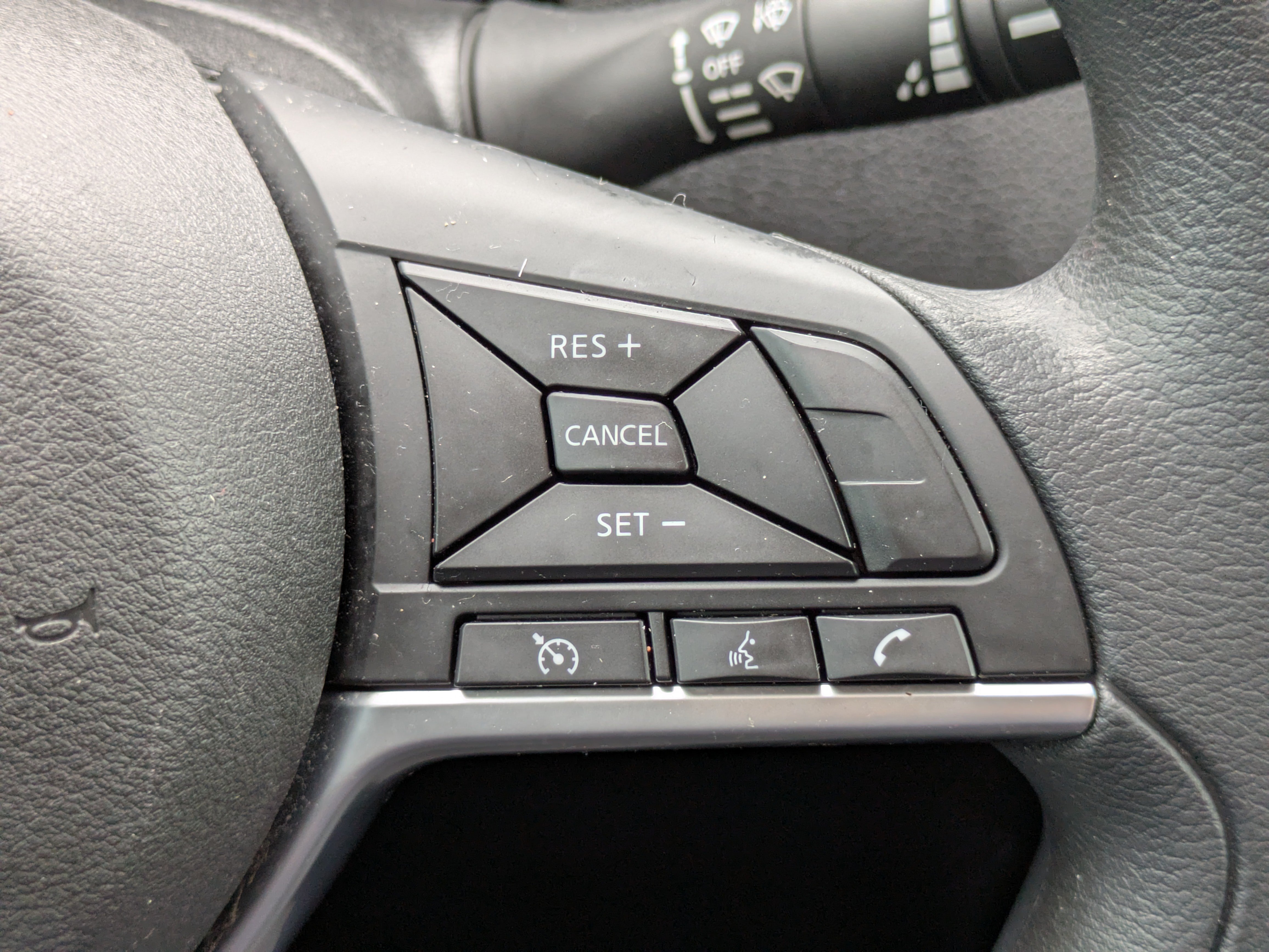 Used 2019 Nissan Rogue Sport SV FWD image 24