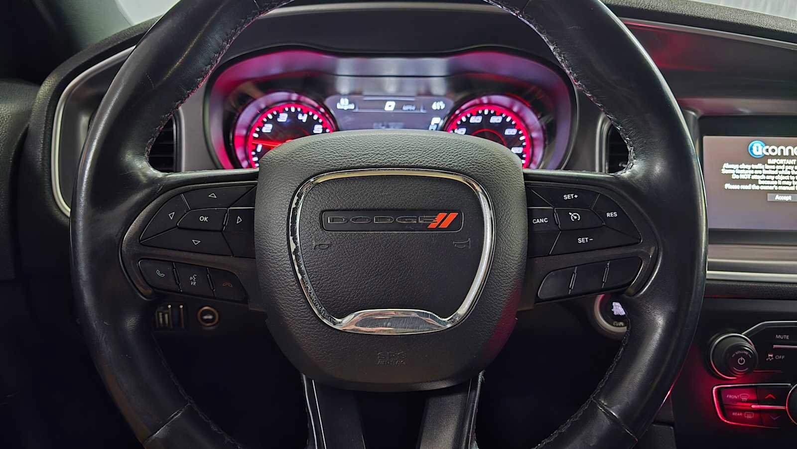 Used 2019 Dodge Charger SXT w/ Blacktop Package image 26