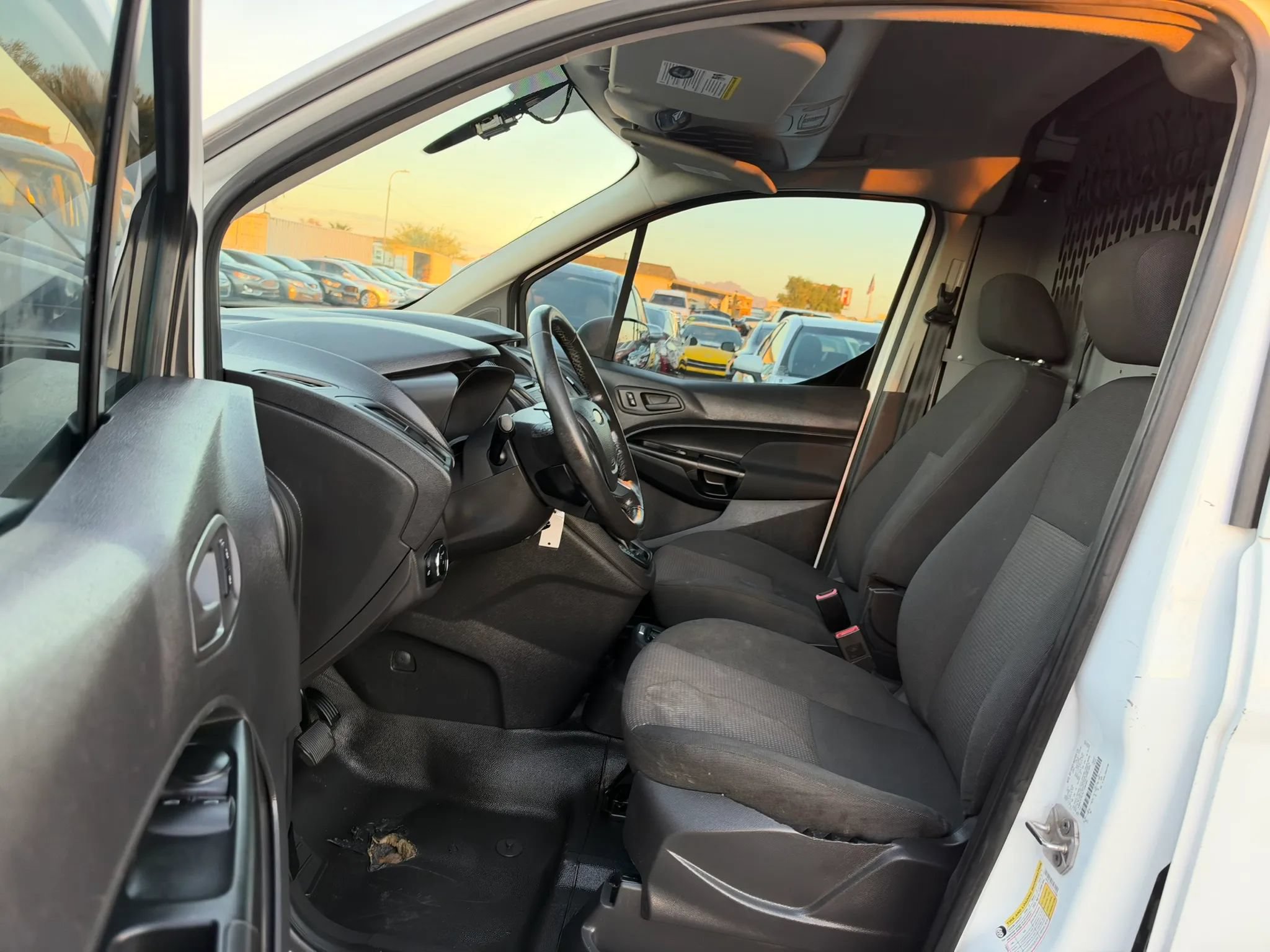 Used 2018 Ford Transit Connect XL FWD image 18