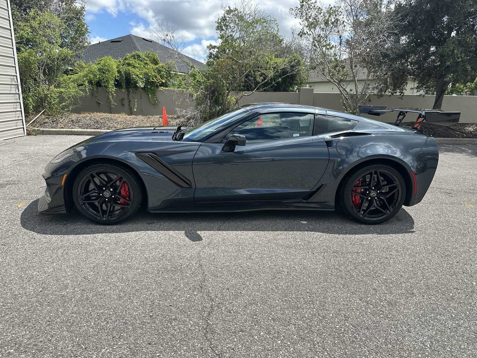 Used 2019 Chevrolet Corvette ZR1 RWD image 3
