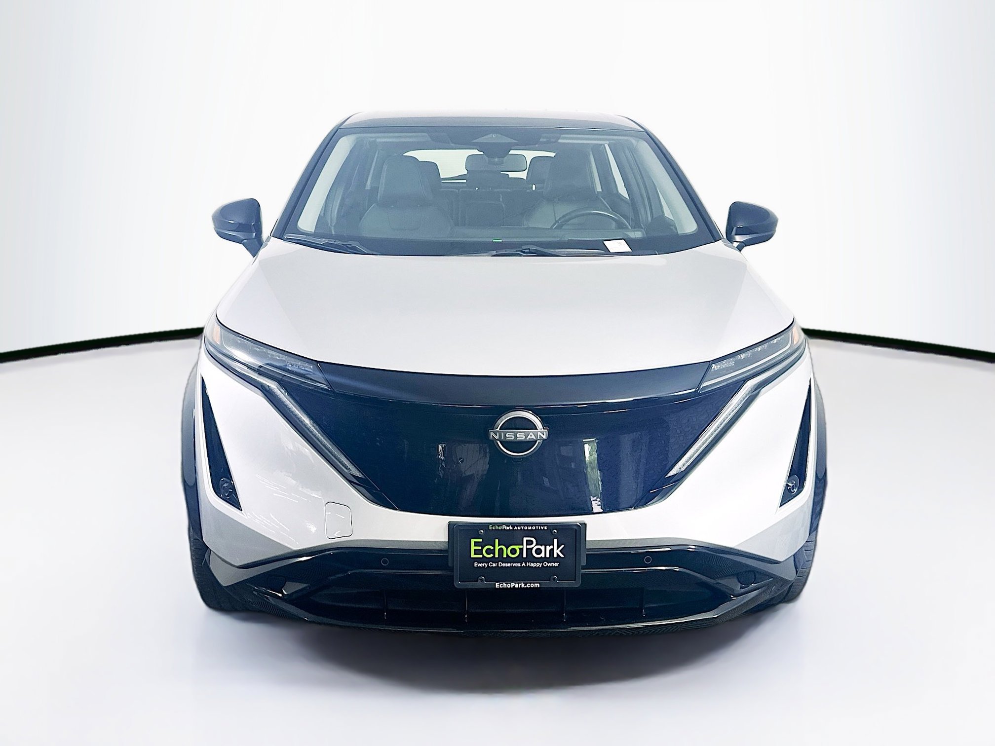 Used 2023 Nissan Ariya FWD image 2