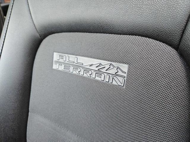 Used 2016 GMC Canyon SLE w/ All Terrain Package AWD/4WD image 24