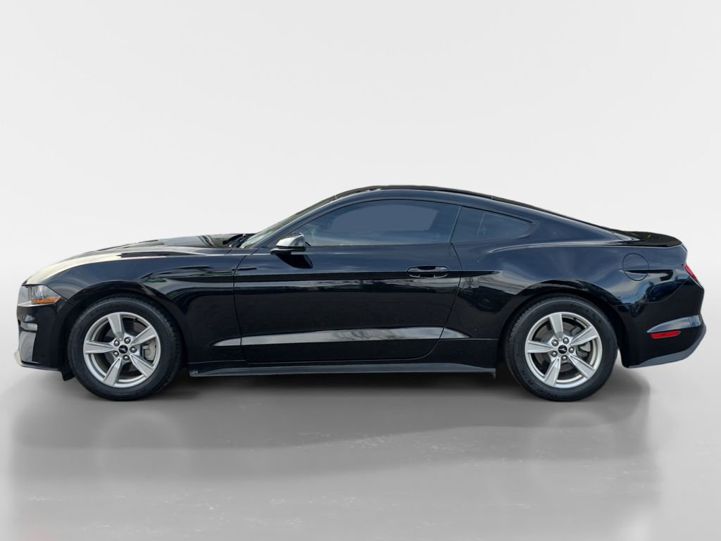 Used 2020 Ford Mustang Coupe image 2