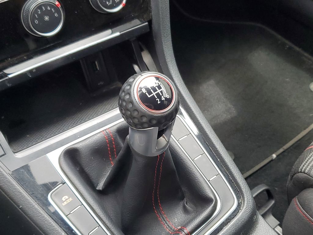 Used 2018 Volkswagen GTI S FWD image 30