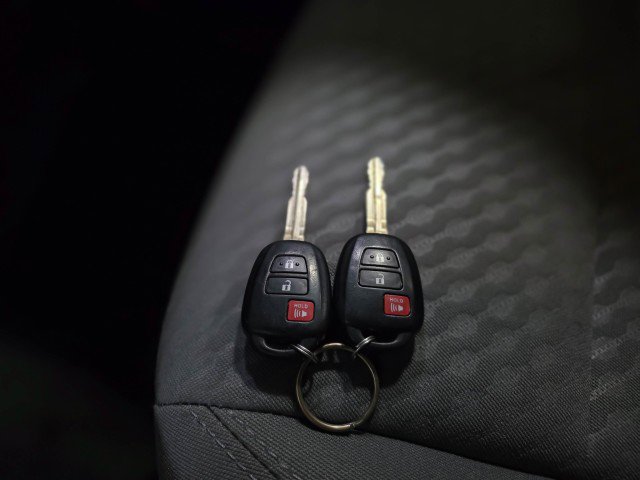 Used 2021 Toyota Tacoma SR5 w/ Blackout Package (TMS) image 39