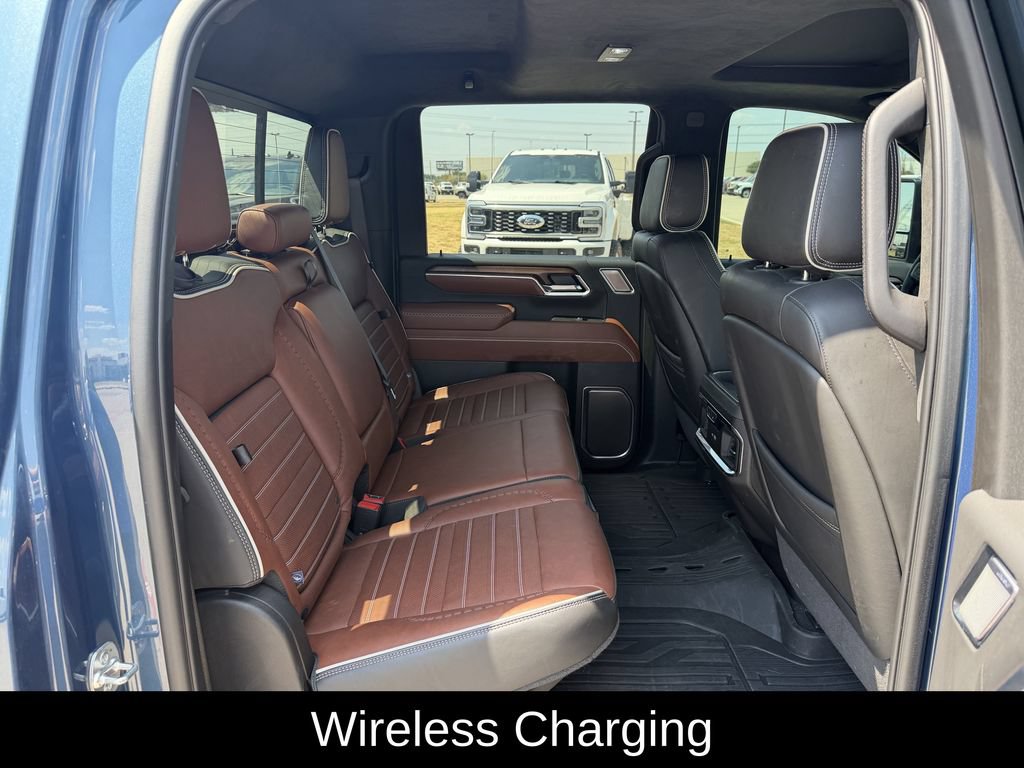 Used 2025 GMC Sierra 3500 Denali Ultimate AWD/4WD image 38