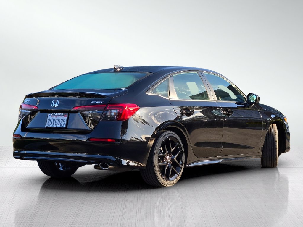 Used 2022 Honda Civic Sport image 4