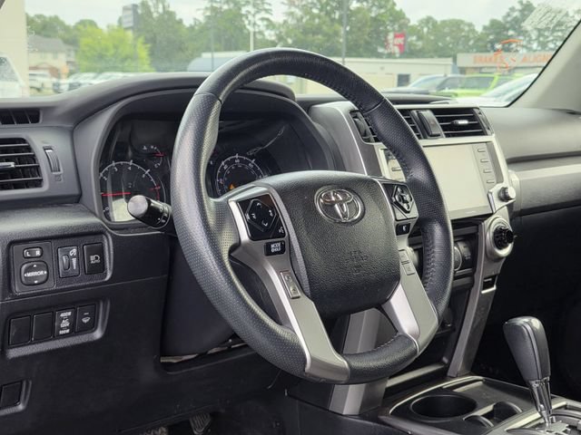 Used 2022 Toyota 4Runner SR5 RWD image 21
