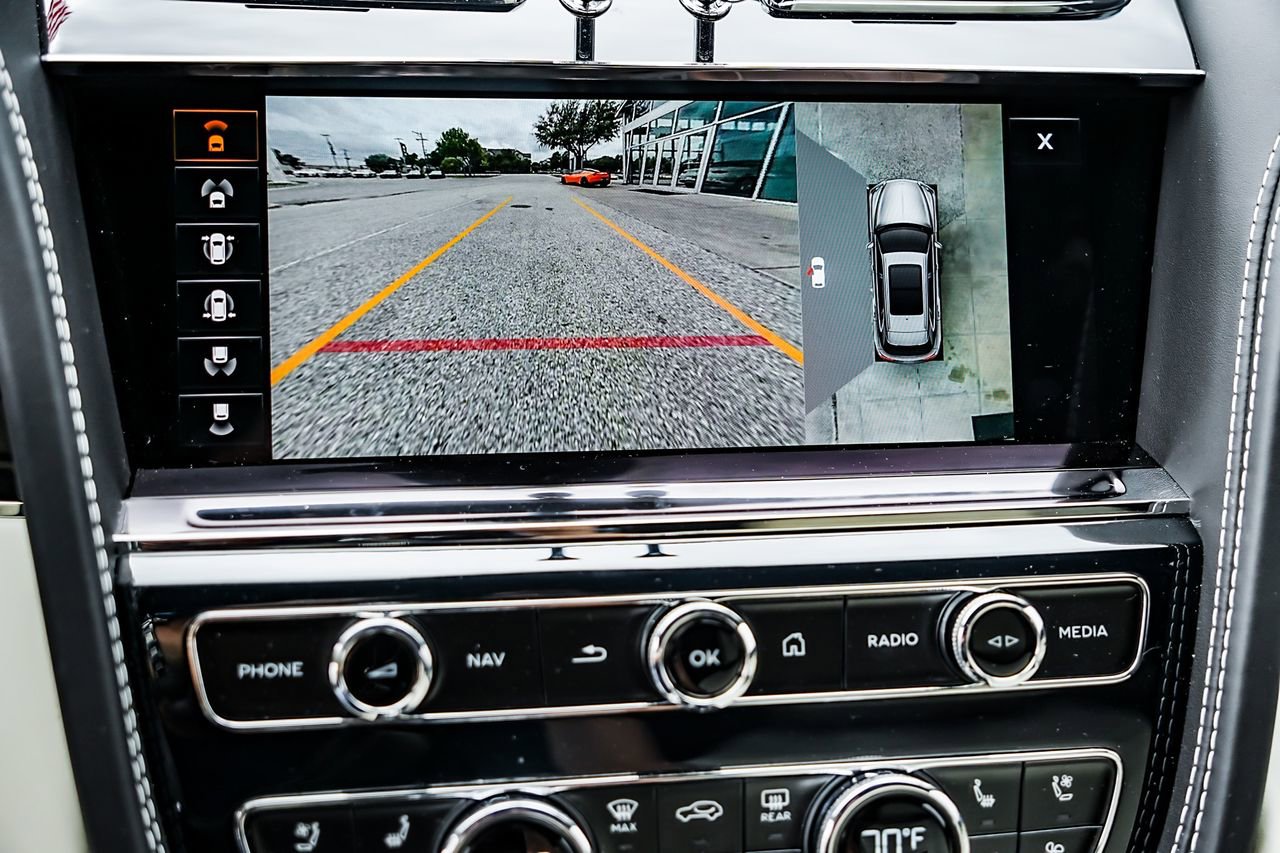 Used 2023 Bentley Bentayga Extended Wheelbase image 22