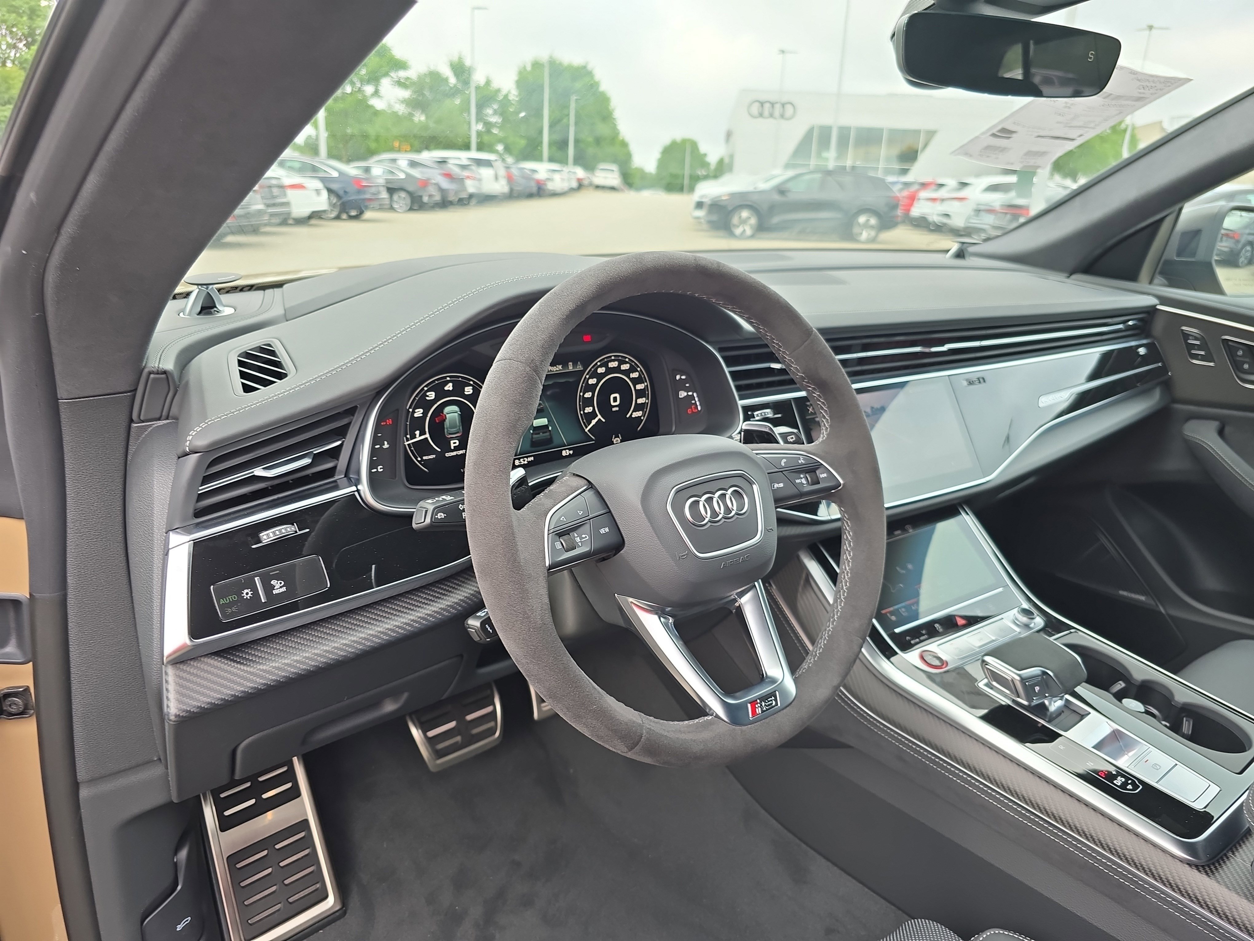 New 2025 Audi RS Q8 performance image 16