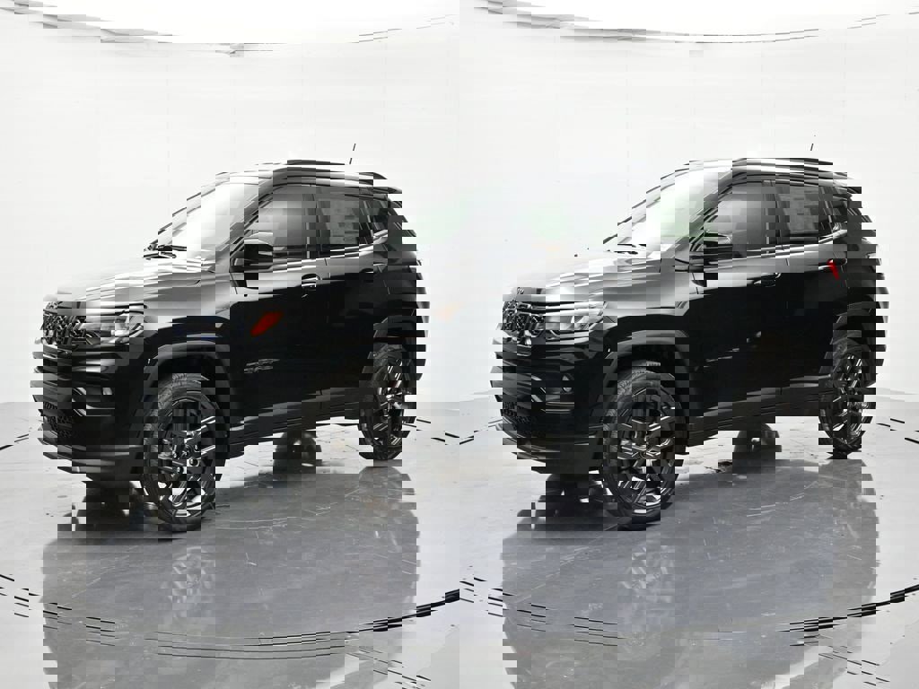 New 2026 Jeep Compass Latitude