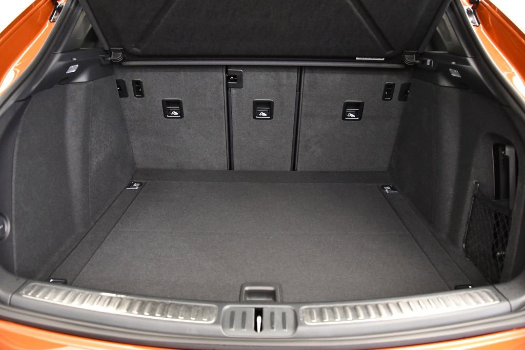 Used 2025 Porsche Macan Turbo image 55