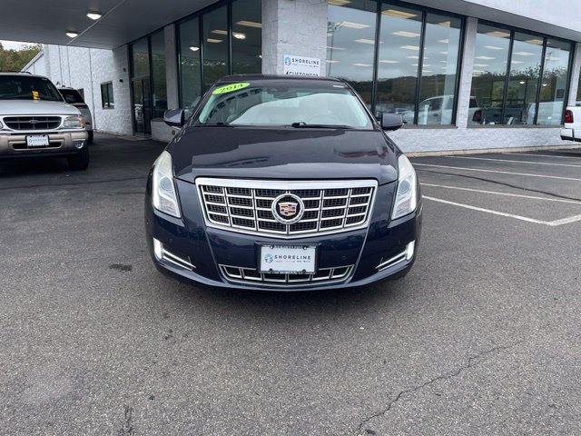 Used 2014 Cadillac XTS Luxury w/ Driver Awareness Package FWD image 2