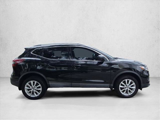 Used 2020 Nissan Rogue Sport SV FWD image 4