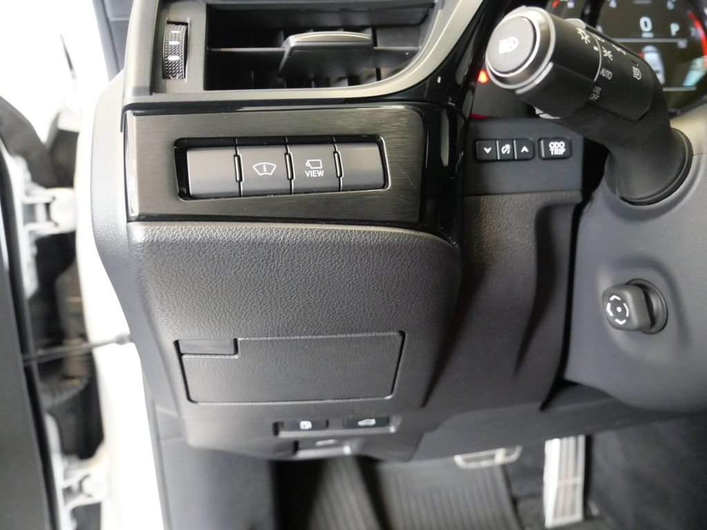 Certified 2023 Lexus ES 350 F Sport w/ Accessory Package (Z2) FWD image 14