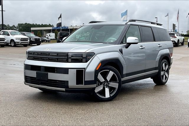 Used 2024 Hyundai Santa Fe Limited image 2