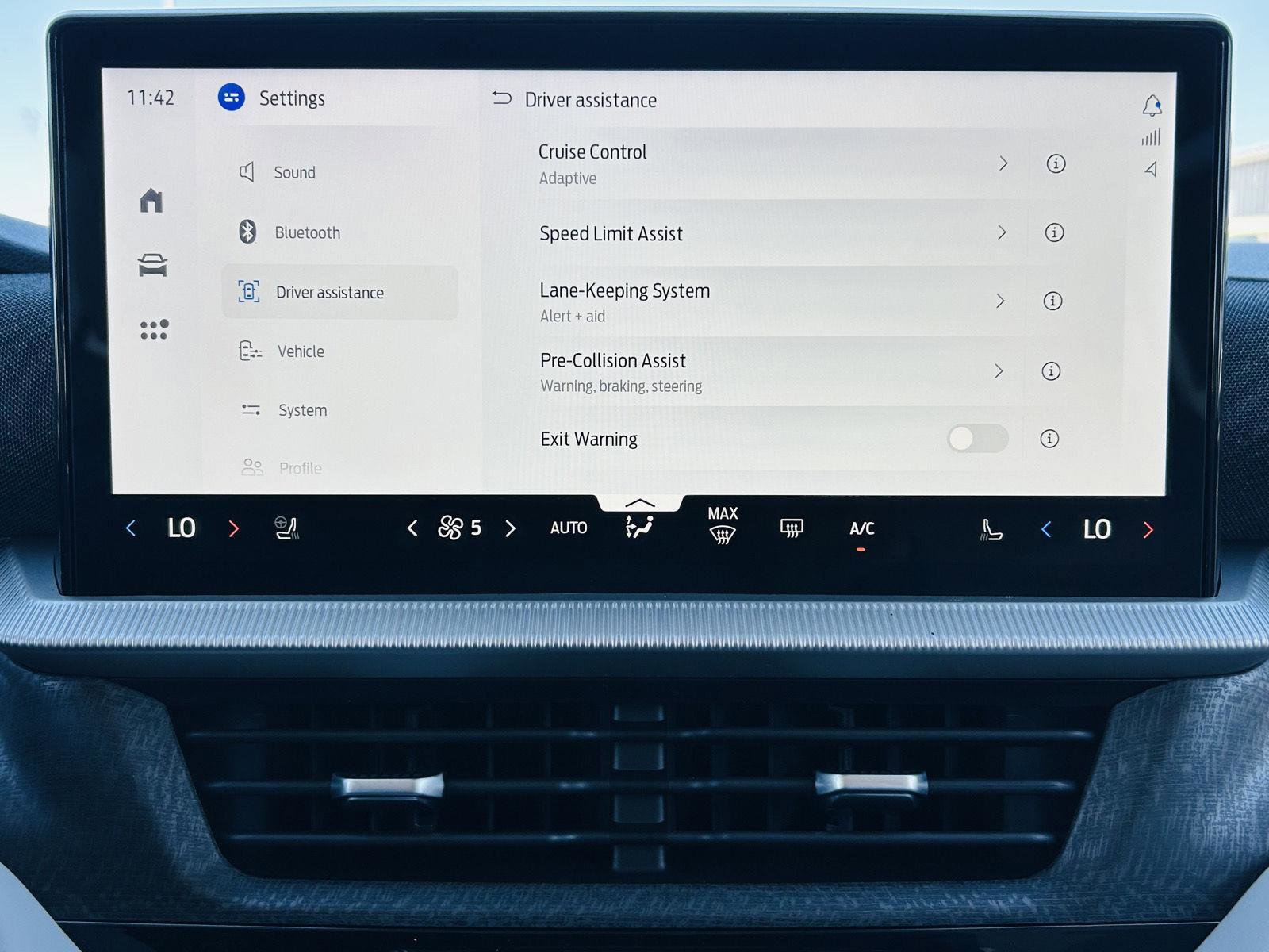 New 2026 Ford Explorer Platinum w/ LUX Leather Package image 11