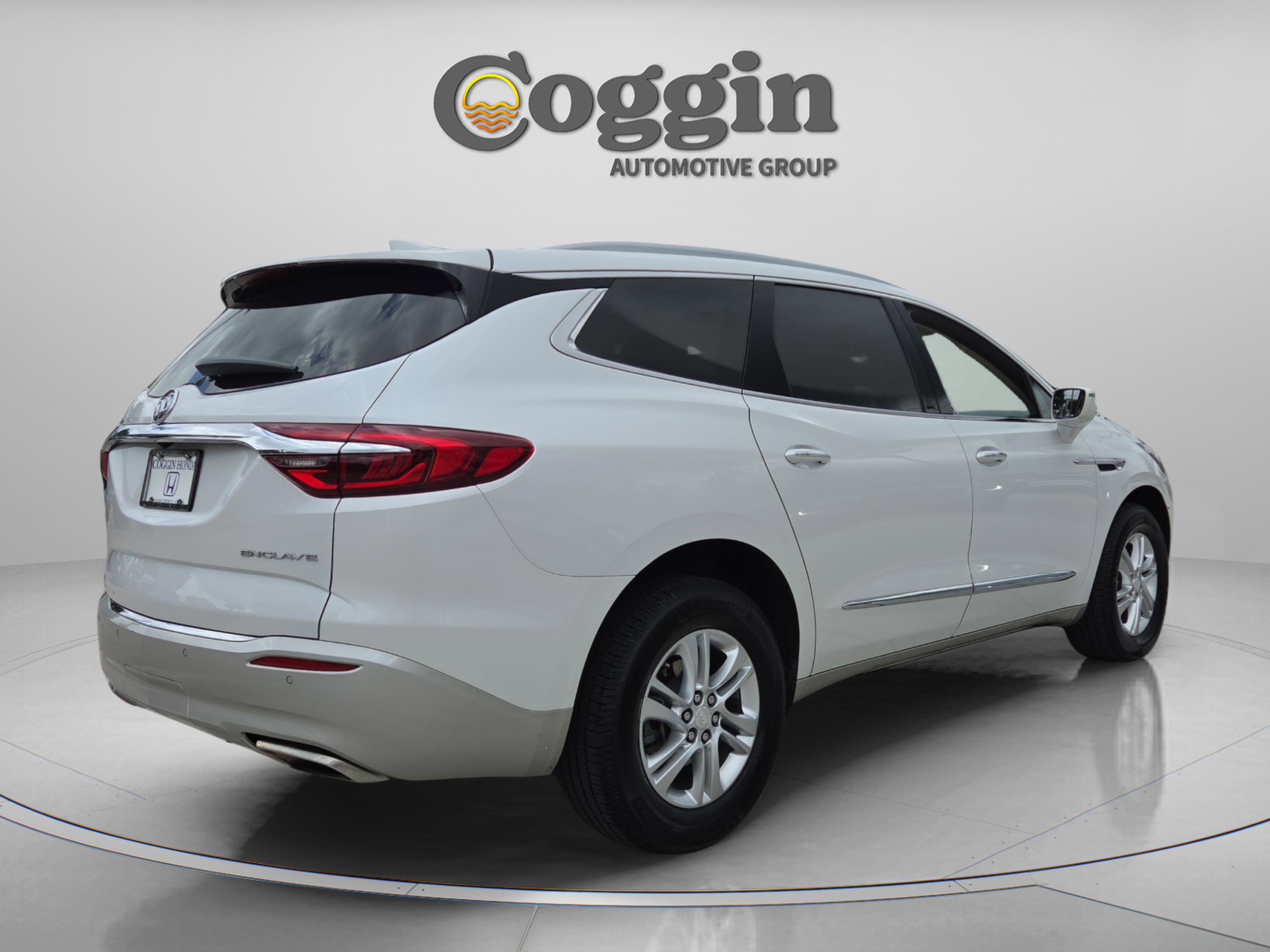 Used 2019 Buick Enclave Essence FWD image 5