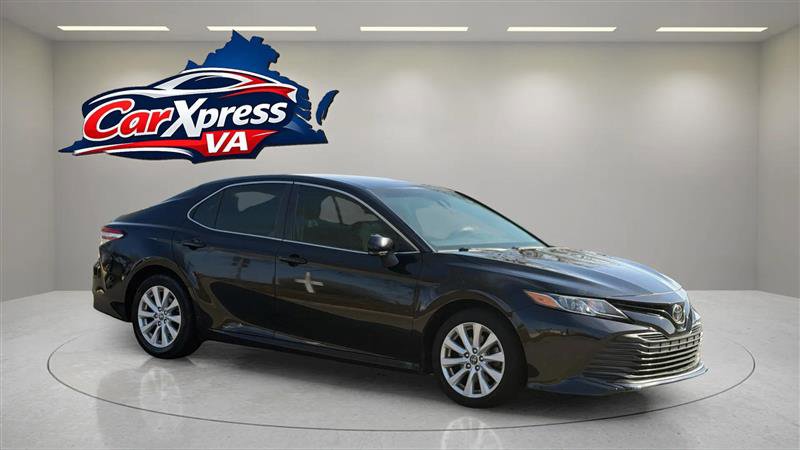 Used 2018 Toyota Camry LE w/ Convenience Package image 5