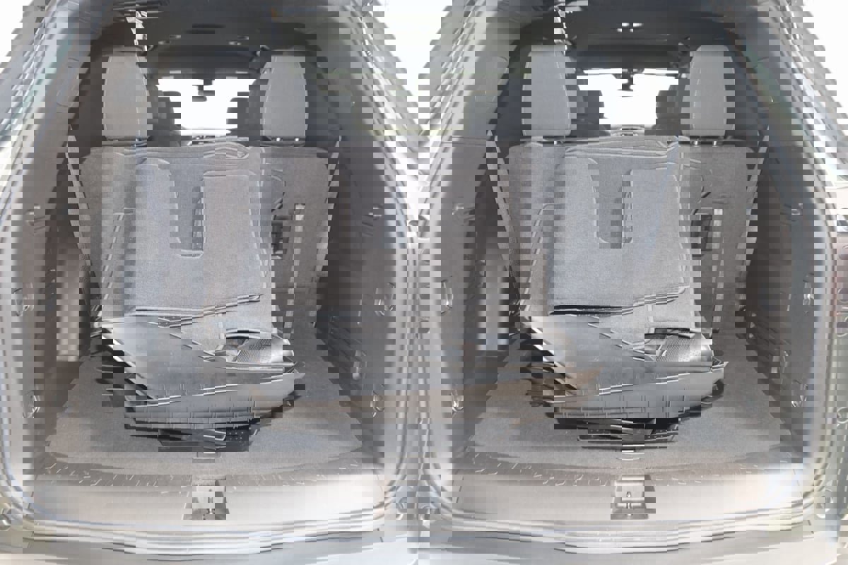 Used 2023 Chevrolet Traverse LT image 49