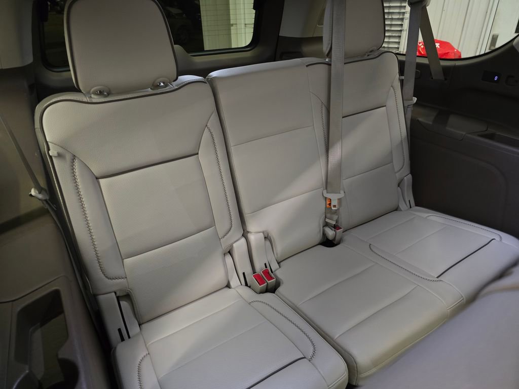 Used 2022 GMC Yukon XL Denali image 37