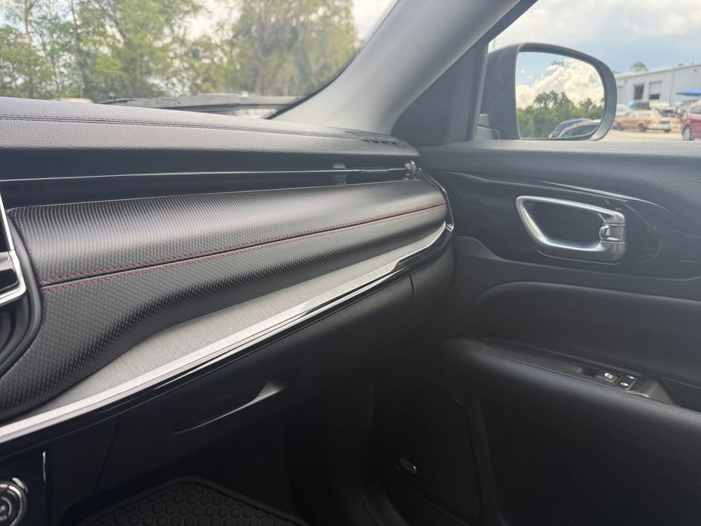 Used 2022 Jeep Compass Trailhawk w/ Trailhawk Elite Group AWD/4WD image 25