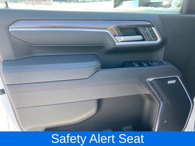 Certified 2025 Chevrolet Silverado 2500 LTZ w/ LTZ Premium Package image 17