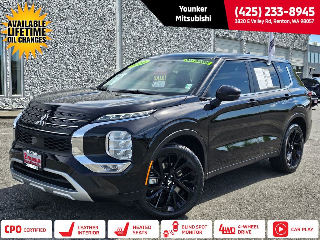 Used 2024 Mitsubishi Outlander SE AWD/4WD image 1