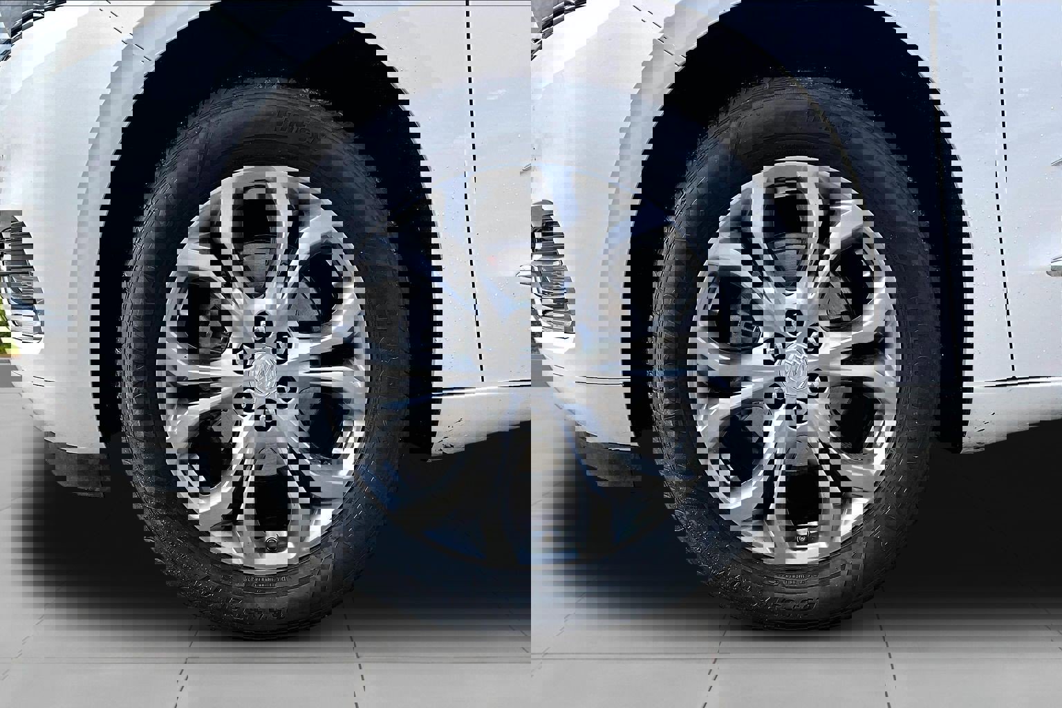 Used 2021 Buick Enclave Avenir w/ Avenir Technology Package image 37