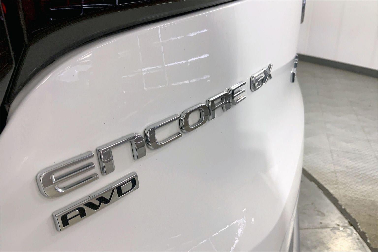 Used 2025 Buick Encore GX Preferred AWD/4WD image 8