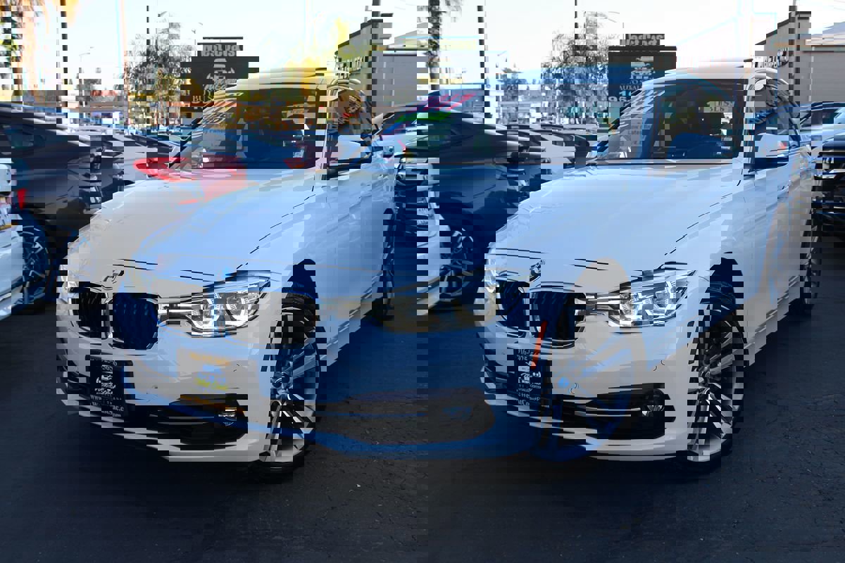 Used 2017 BMW 330i Sedan RWD image 36