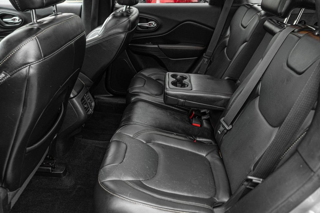 Used 2014 Jeep Cherokee Limited w/ Technology Group AWD/4WD image 29