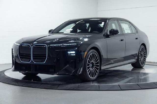 New 2027 BMW 740i xDrive w/ Executive Package AWD/4WD image 8