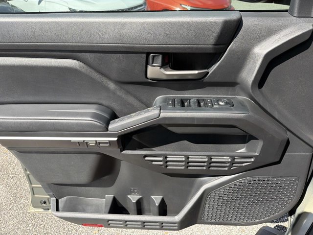 Certified 2025 Toyota Tacoma TRD Sport AWD/4WD image 8