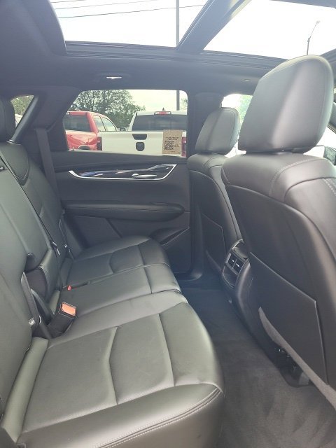 Used 2022 Cadillac XT5 Premium Luxury w/ Technology Package AWD/4WD image 21