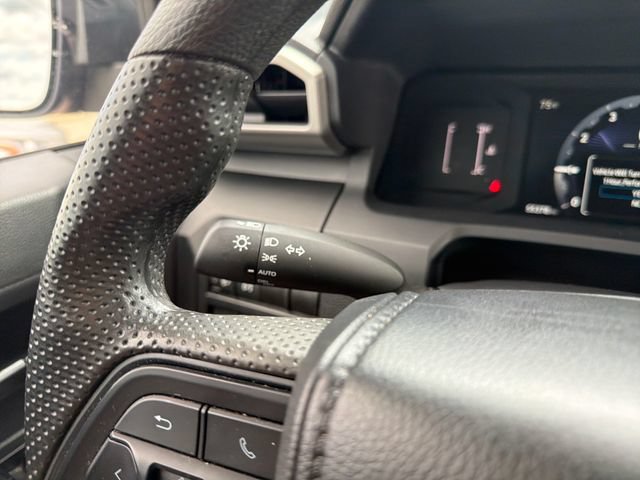 Used 2024 Toyota Tacoma SR w/ SR Upgrade Package AWD/4WD image 16