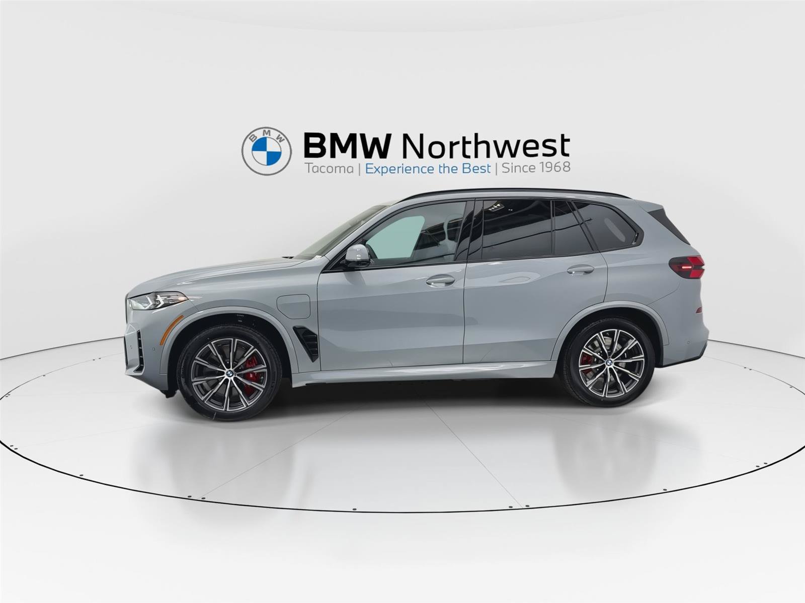 New 2026 BMW X5 xDrive50e w/ Executive Package AWD/4WD image 10