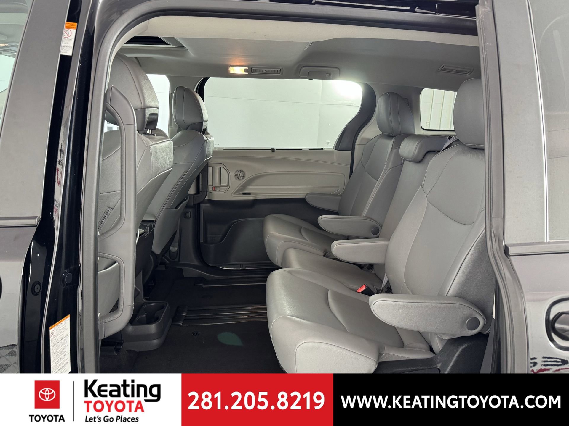 Certified 2024 Toyota Sienna XLE image 17