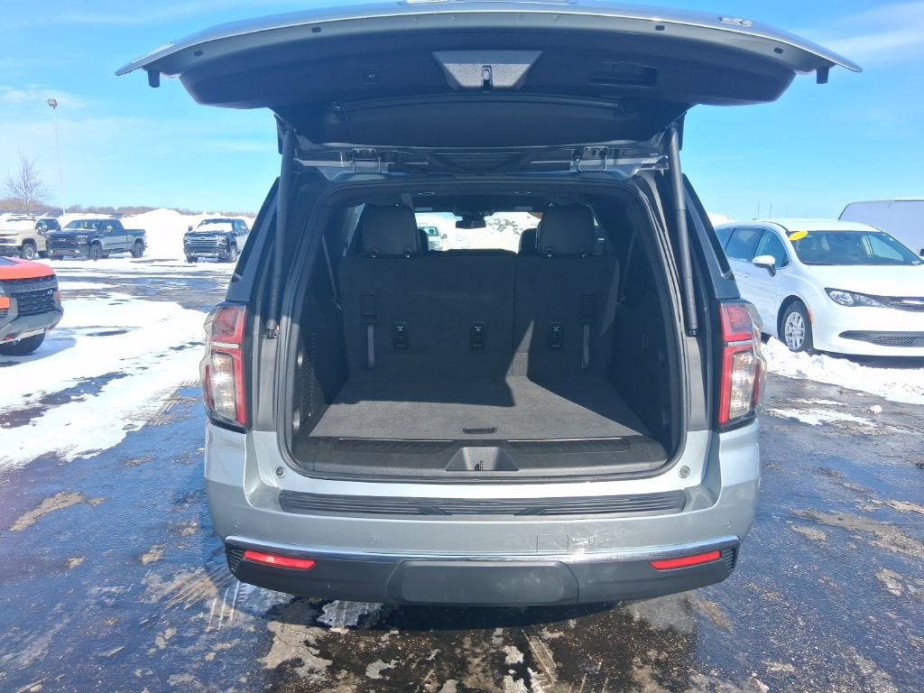 Used 2024 Chevrolet Suburban LT AWD/4WD image 13