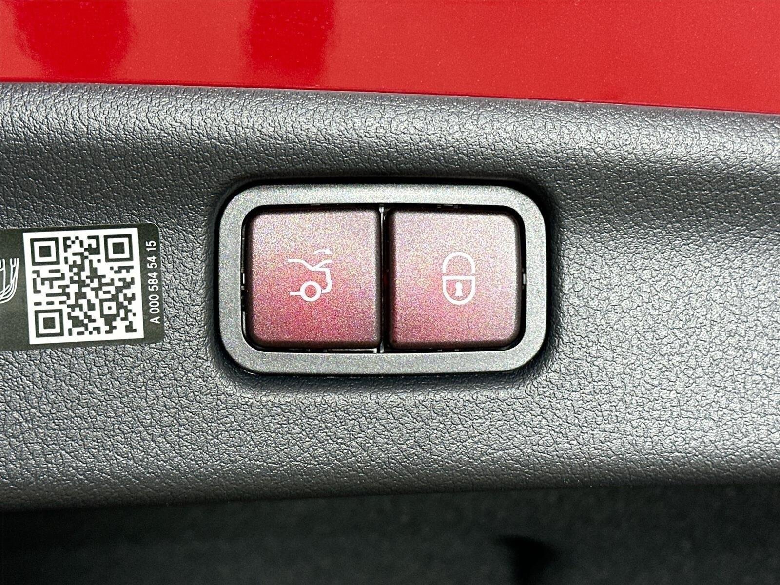 Used 2026 Mercedes-Benz C 300 4MATIC Sedan image 33