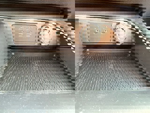 New 2026 Nissan Sentra SV w/ SV Convenience Package image 32