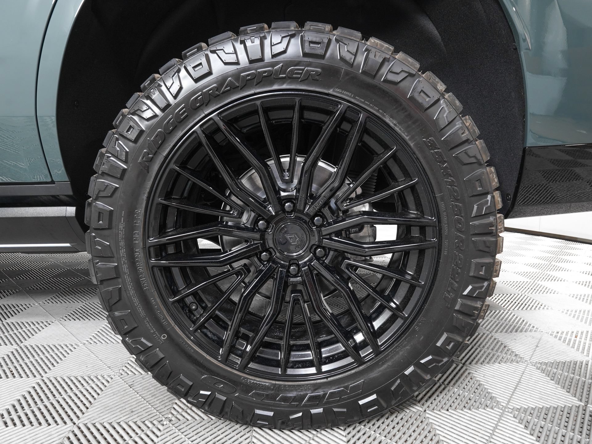 Used 2026 Cadillac Escalade Luxury w/ Touring Package RWD image 34