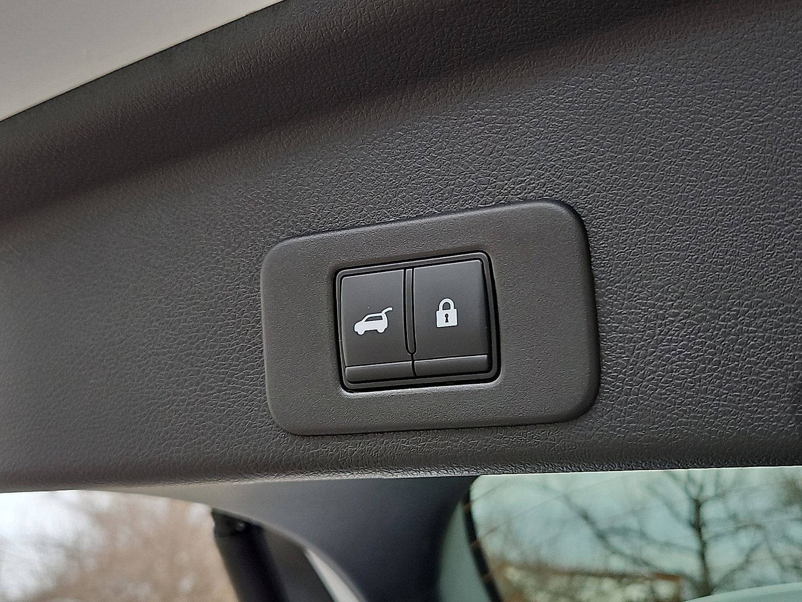 Certified 2025 Nissan Murano SV image 28