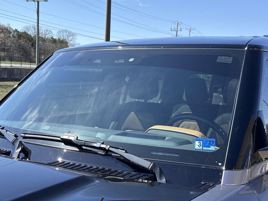 Used 2023 Land Rover Defender 130 X image 12