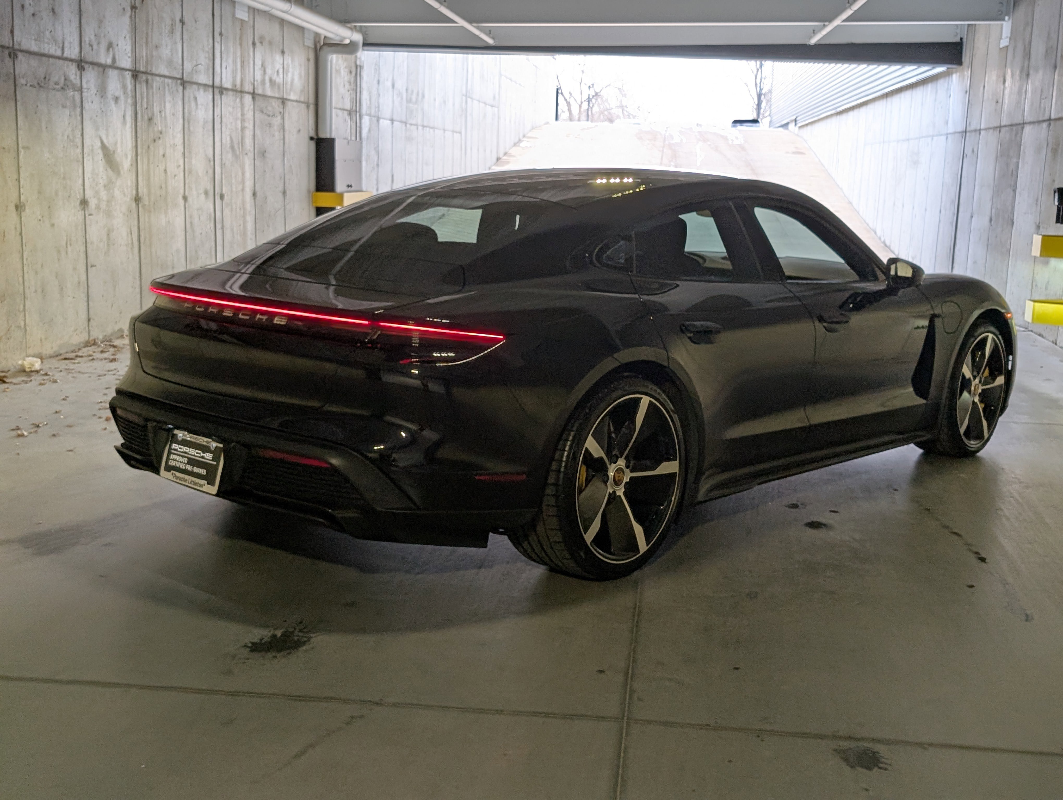 Used 2021 Porsche Taycan Turbo S image 24