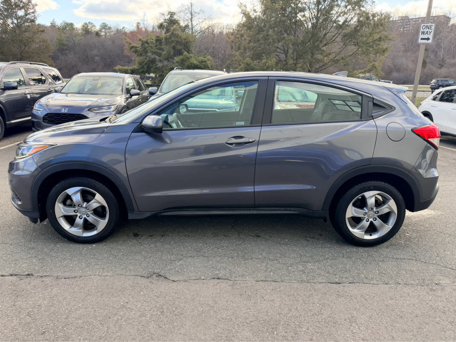 Used 2020 Honda HR-V LX image 2