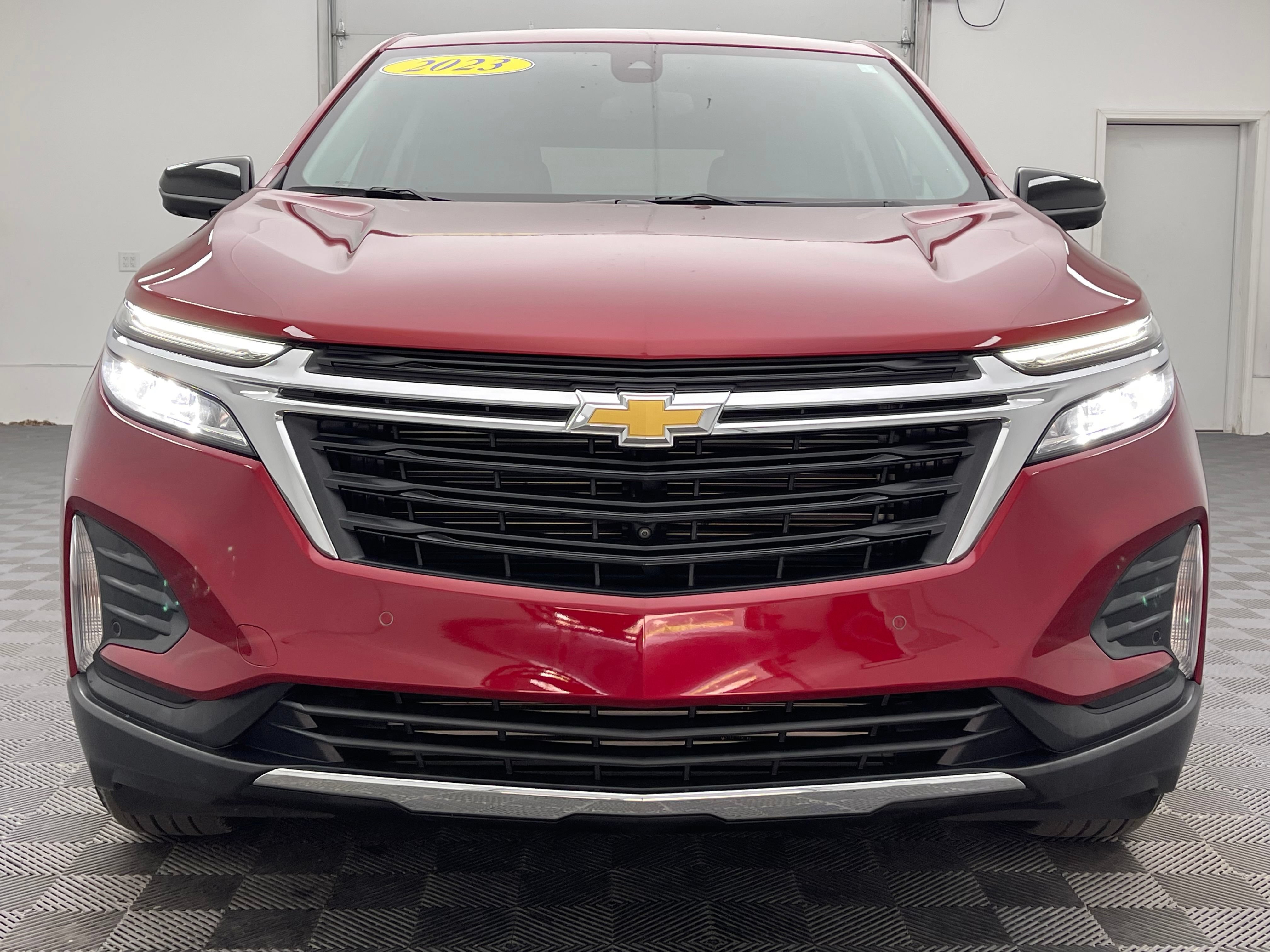 Used 2023 Chevrolet Equinox LT FWD image 13