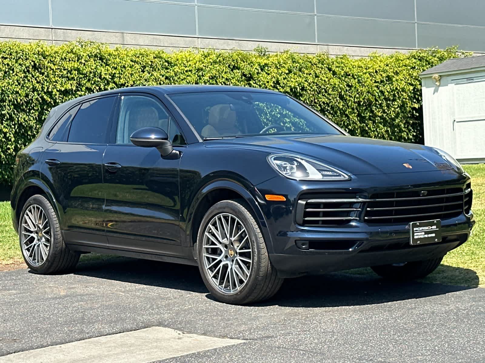 Certified 2023 Porsche Cayenne AWD/4WD image 10